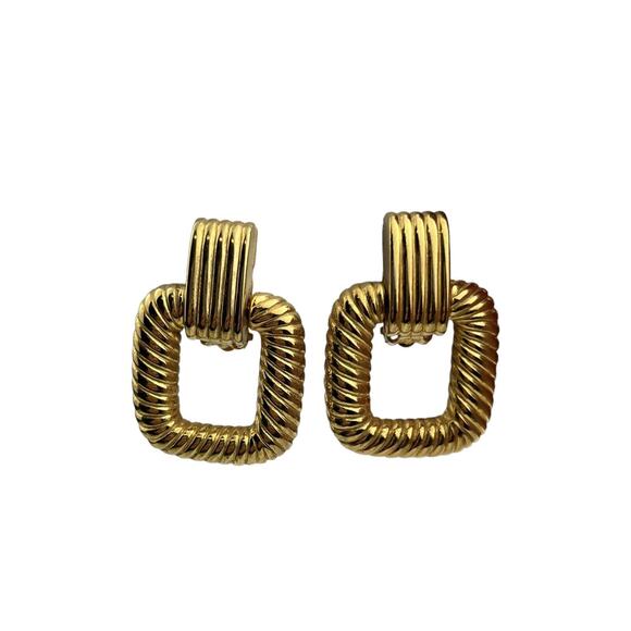 Joan Rivers Clip On Earring Door Knocker Rope Gold Tone Vintage - Picture 1 of 10